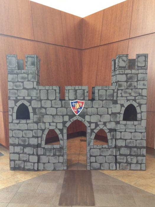 Castle Crafts For Kids - Photo Booth Castle