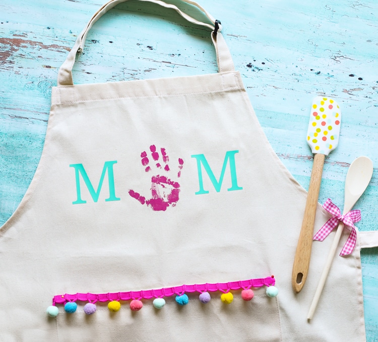 Easy Things To Make For Mother's Day - Mother’s Day Handprint Apron