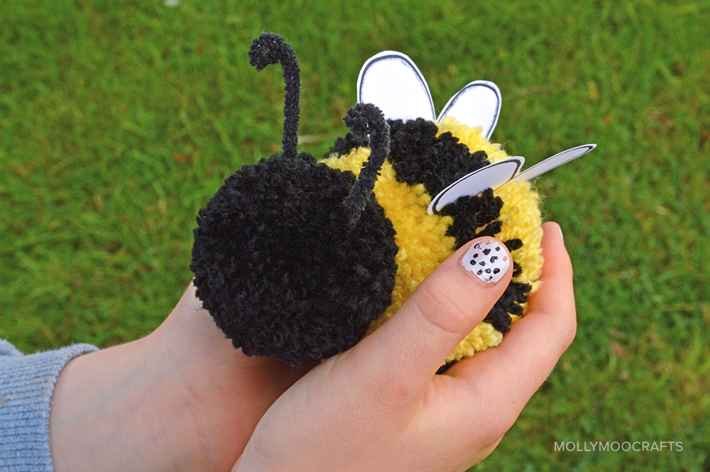 Bumble Bee Crafts For Toddlers - Pom Pom Pet Bee Craft