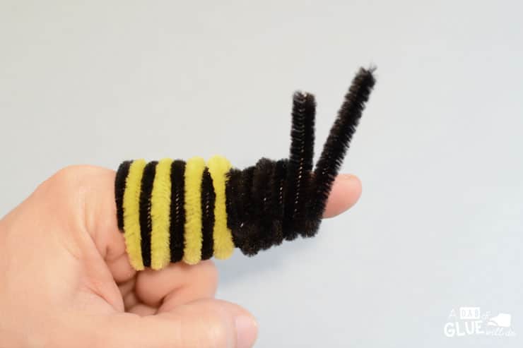 Bug Activities For Toddlers - Bee Finger Puppet Craft