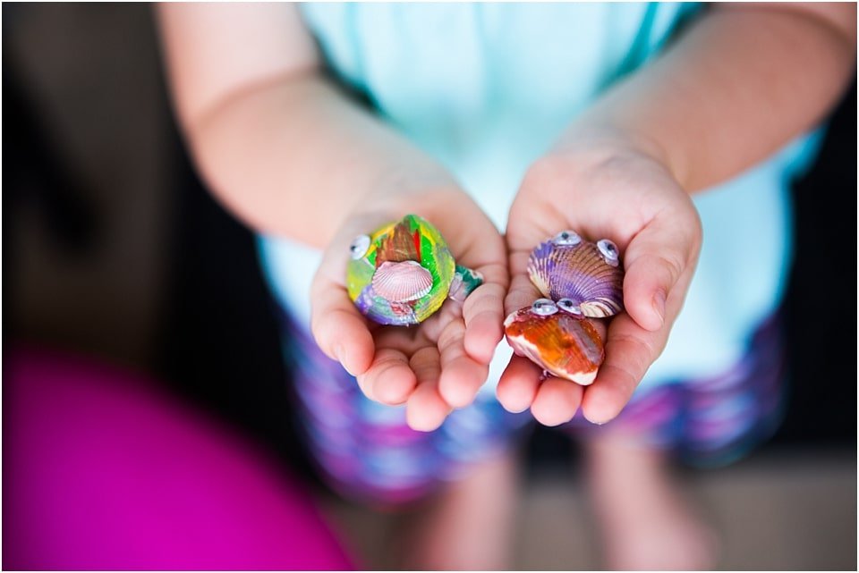Beach Crafts for Toddlers - Seashell Painting 