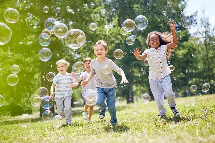 Bubbles Activities For Toddlers - Bubble Pop Freeze Dance