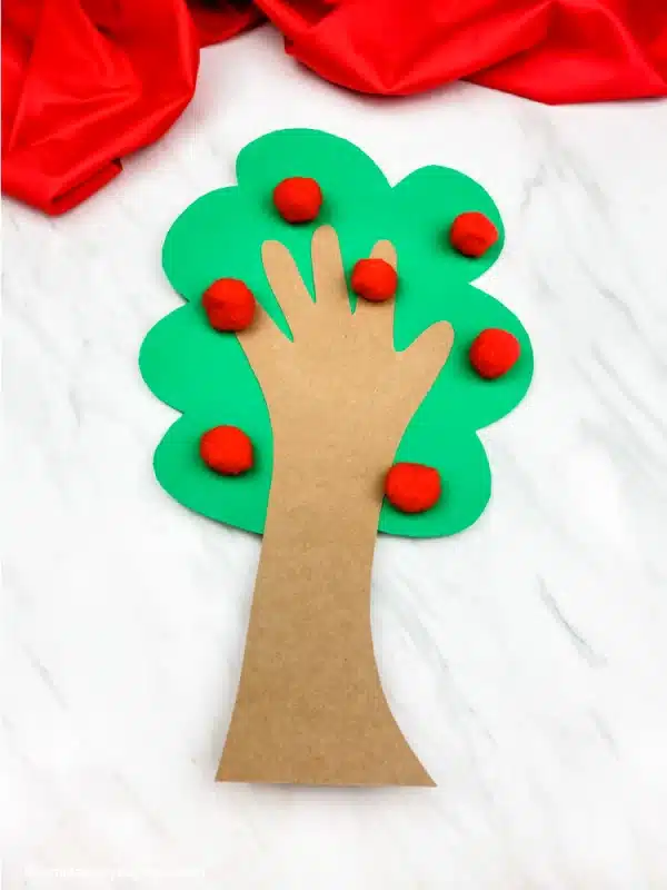 Easy Art Projects for Toddlers - Create An Apple Tree