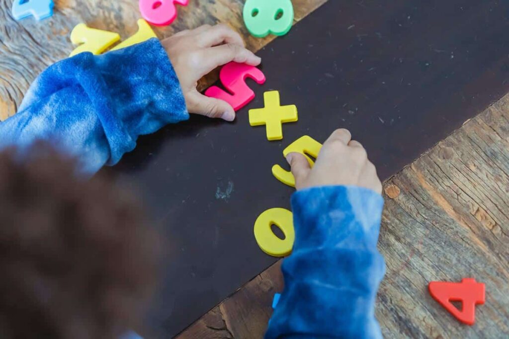Math Activities For Preschoolers - Letters And Numbers
