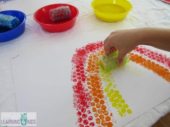 Tiger Activities For Preschoolers - Tiger Bubble Wrap Painting